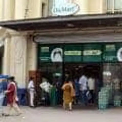 Avenue Supermarts Ltd, which owns and operates the retail chain D-Mart, on Saturday reported an increase of 17.45 per cent in consolidated net profit at Rs 773.68 crore for the June quarter, helped by improvement in sales from general merchandise and apparels.
The company had posted a net profit of Rs 658.71 crore in the April-June period a year ago, according to a regulatory filing from Avenue Supermarts.
Its revenue from operations was up 18.57 per cent to Rs 14,069.14 crore during the quarter under review as against Rs 11,865.44 crore in the corresponding quarter last fiscal.
Avenue Supermarts' total expenses in the June quarter were up 18.62 per cent to Rs 13,056.61 crore.
Avenue Supermarts' total income was Rs 14,110.74 crore, up 18.54 per cent in the June quarter.
Commenting on the results, Avenue Supermarts CEO & Managing Director Neville Noronha said, "Contribution from general merchandise and apparel continued to improve during the quarter and this is reflected in the ...