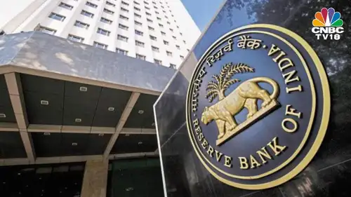 RBI fines Axis Bank and HDFC Bank for regulatory violations