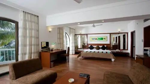 Gujarat | Lemon Tree Hotels unveils new property in Asiatic lion den, Gir