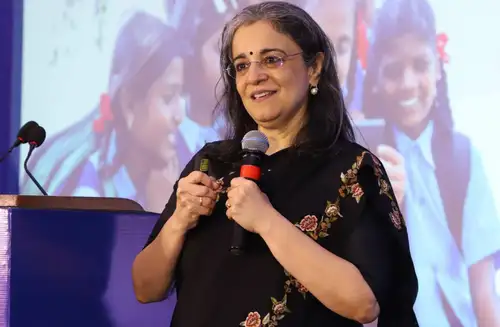 Speaking at a press conference, Khera questioned the transparency and propriety of payments made by ICICI Bank to Buch even after her retirement, particularly in light of her subsequent appointment at SEBI.