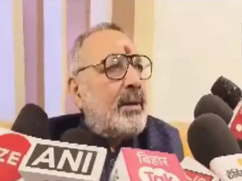 Considering PLI scheme for garments sector: Textiles Minister Giriraj Singh