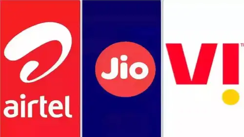 Analysts added that Vi's spectrum spends of about Rs 3,510 crore - almost 12 times its Rs 300 crore earnest money deposit (EMD) - on the heels of a recent fundraise of about Rs 23,000 crore suggests the telco is preparing for network rollouts and plans to use its fresh 900 MHz spectrum to enhance 4G experience and rein in customer losses.