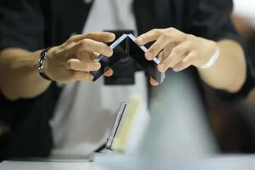 Samsung has intensified competition in the super-premium foldable smartphone segment with the launch of its sixth generation devices, the Z Flip6 and Fold6. Despite maintaining a dominant 79% volume share in India's foldable smartphone market as of Q1 2024, Samsung faces growing competition from Chinese brands like Tecno, Motorola, OnePlus, and Vivo.