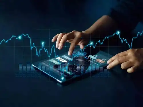 The Indian market was poised for consolidation due to mixed global influences. FIIs registered substantial sales while DIIs made significant purchases. Focus was on key index levels and stock picks for short-term trading, including Cipla, Hindustan Unilever, and ONGC, with specific targets and stop-losses provided by experts.