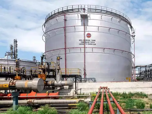 India's Oil and Natural Gas Corp. is planning a multibillion-dollar refinery and petrochemical project in Uttar Pradesh to meet growing fuel demand. The 9-million-ton-a-year project could cost over $8.3 billion. ONGC has discussed collaborating with Bharat Petroleum Corp., which owns land in Prayagraj, potentially expediting the process.