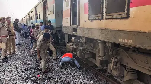 Many contractual staff have criminal cases, police verification should be mandatory: Railway Board