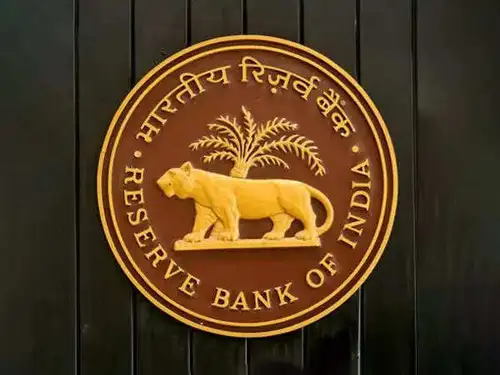 RBI fines HDFC, Axis Bank for non-compliance with regulations