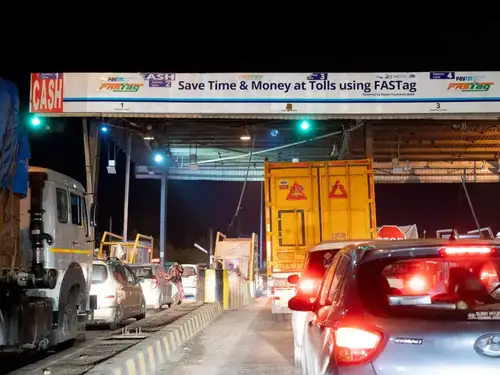 Bye-bye Fastag long queues: Govt starts satellite-based toll collection, here's how the new toll fee system works