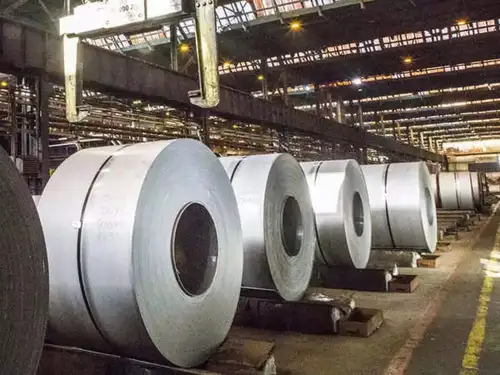 Jindal Steel &amp; Power Ltd. key Products/Revenue Segments include Iron &amp; Steel Items, Other Operating Revenue, Scrap and Export Incentives for the year ending 31-Mar-2024.