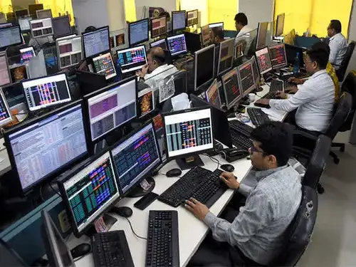 The US Federal Reserve's first rate cut since 2020 has shifted investor interest towards largecaps, with foreign inflows expected to rise in emerging markets like India. While Sensex and Nifty hit new peaks, midcaps and smallcaps faced selling pressure. Retail investors' portfolios were impacted, and market capitalization fell by over Rs 3 lakh crore.