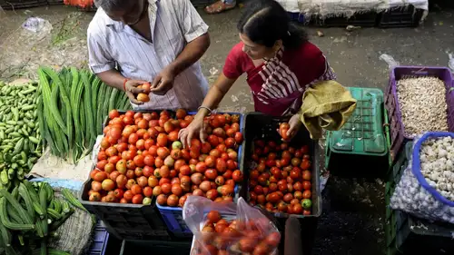 India's wholesale price index rose 1.31% in August, below the 1.85% forecast. Food prices increased 3.26%, while vegetable prices fell 10.01%.