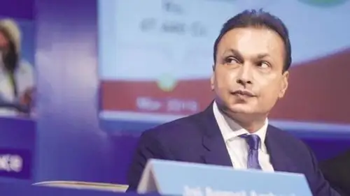 Reliance Infrastructure reduced its standalone external debt from  ₹3,831 crore to  ₹475 crore. The company's shares rose 7% to  ₹252.15.