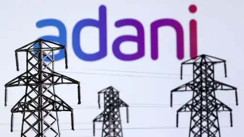 Adani Green Energy repays over  ₹6,200 crore Holdco Notes ahead of schedule